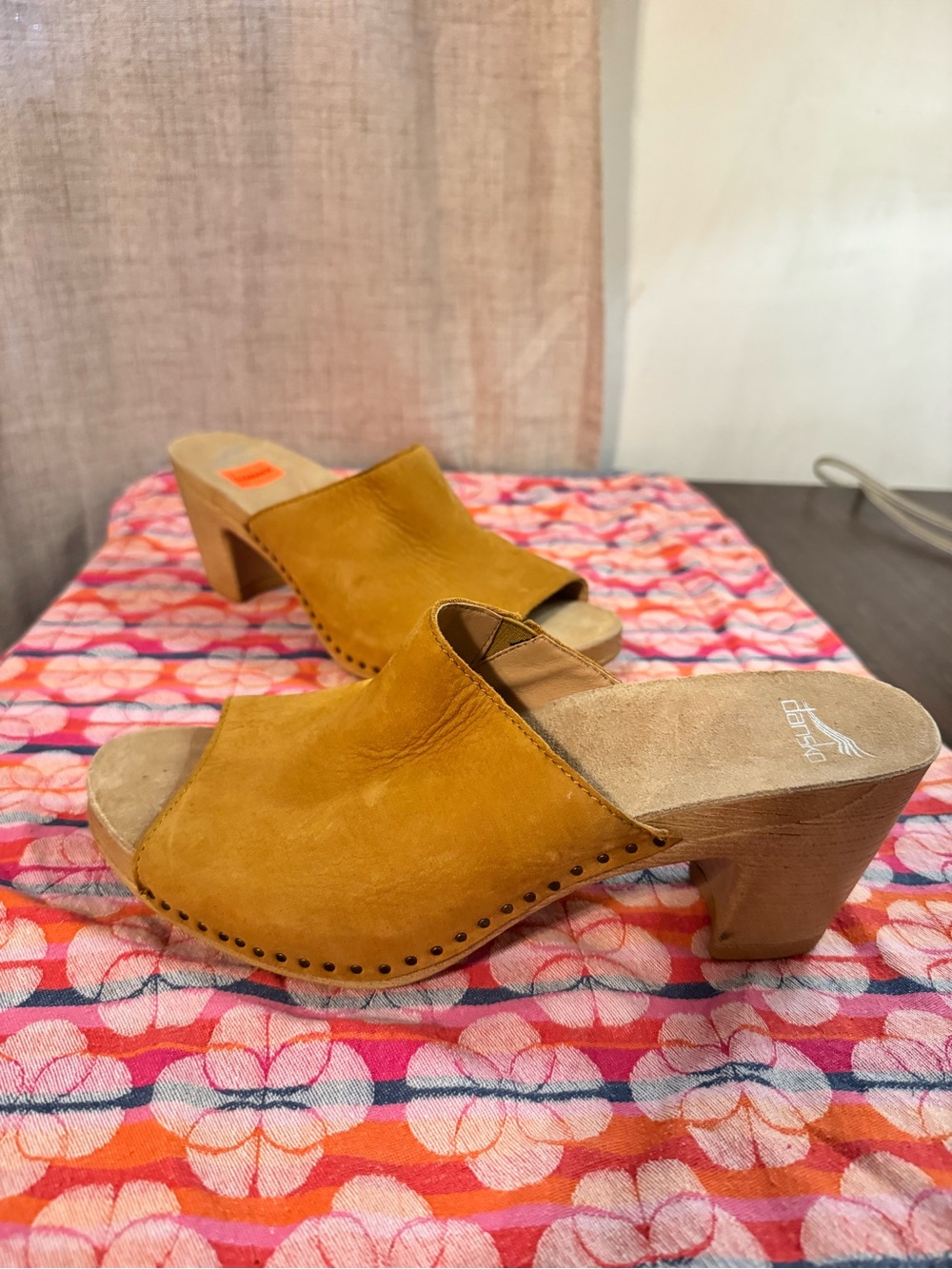 Dansko tandi slip on heeled sandals mustard tan leather 41